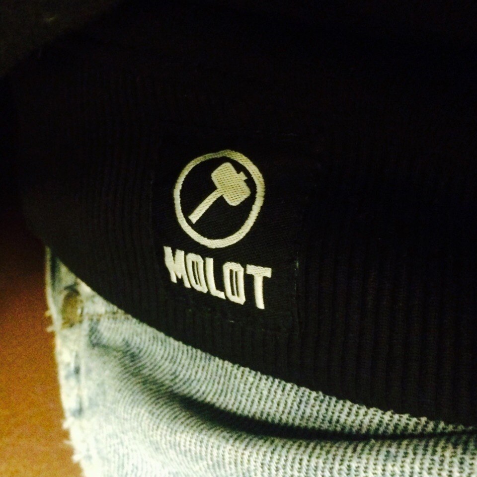 MOLOT 1.jpg
